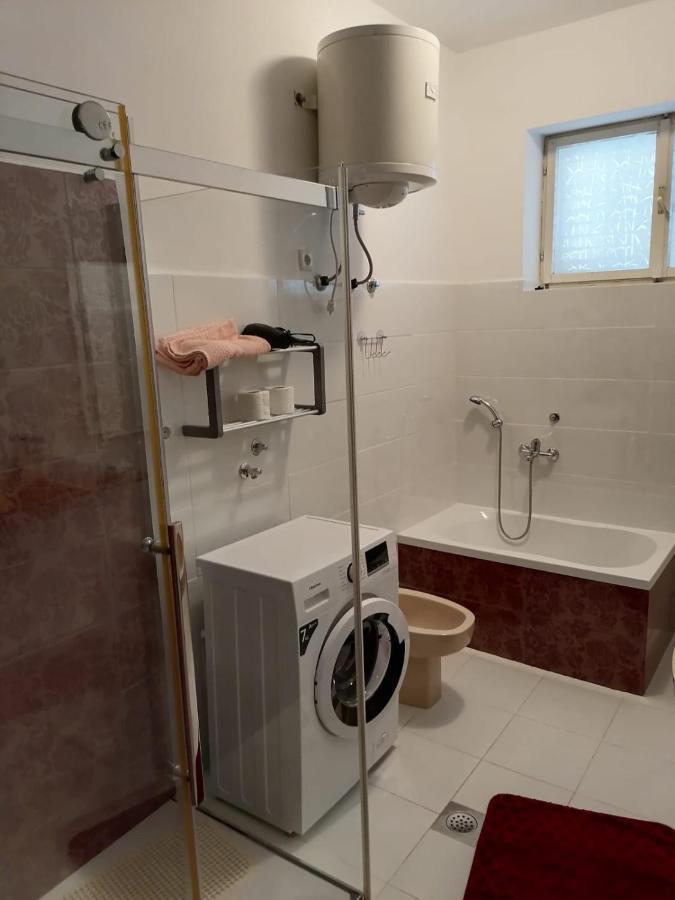 Apartment Lucka Rab Town Extérieur photo