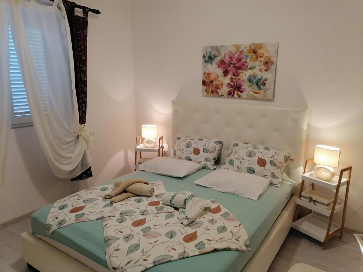 Apartment Lucka Rab Town Extérieur photo