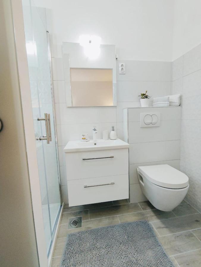 Apartment Lucka Rab Town Extérieur photo